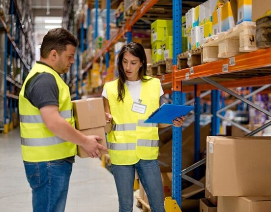 Ecommerce Order Fulfillment: 10 Proven Tips for Selecting a Service Provider