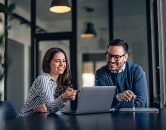 How to Build an Online Brand
