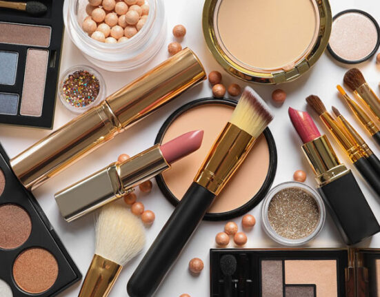 How-to-Start-a-Makeup-Line